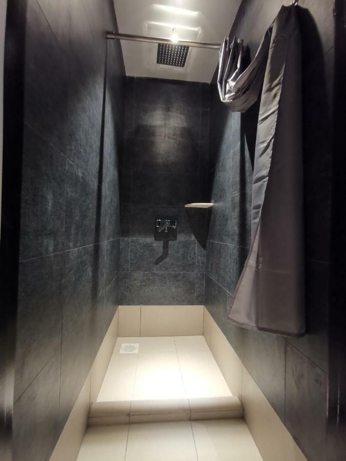 TOOJOU Kota Kinabalu Hotel Bagian luar foto
